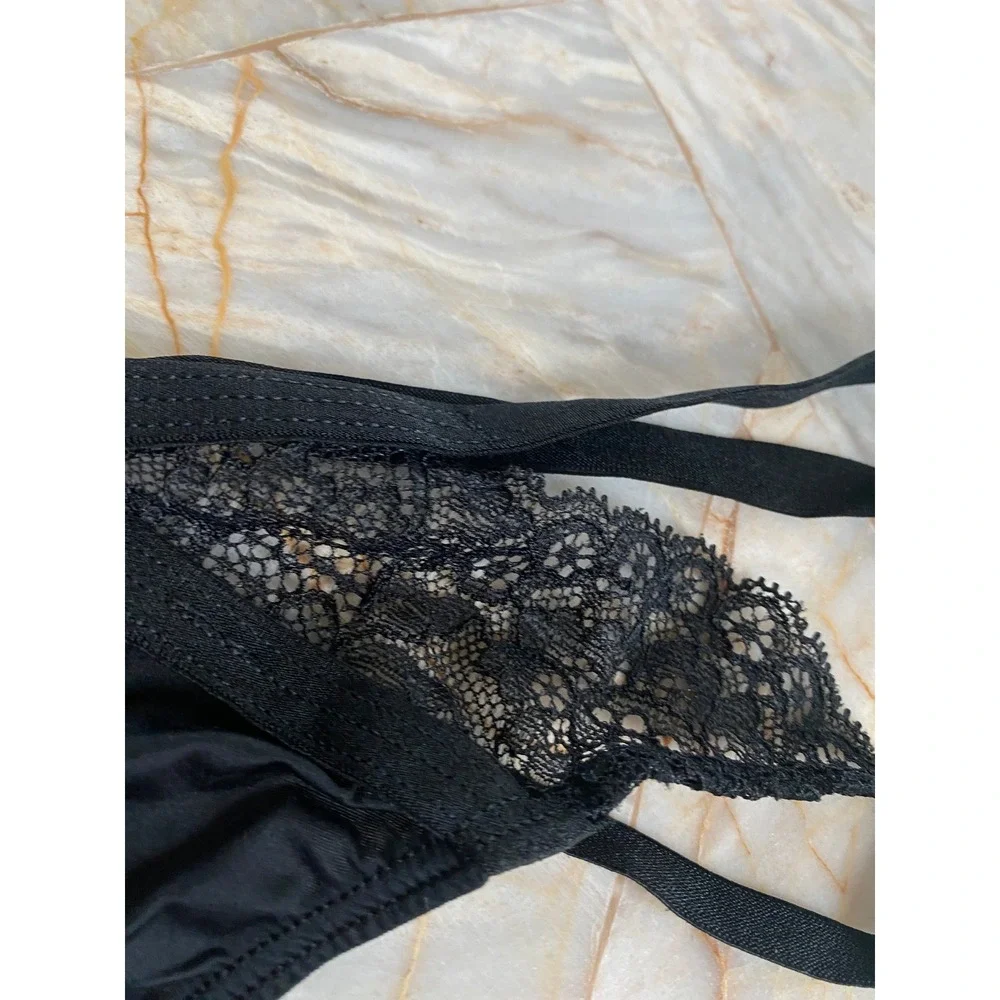 Victoria's Secret Black Strappy Lace Thong Panty  Caged Straps XS